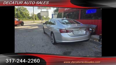 2022 Chevrolet Malibu LT   - Photo 8 - Indianapolis, IN 46221