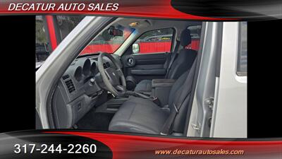 2011 Dodge Nitro Heat   - Photo 8 - Indianapolis, IN 46221