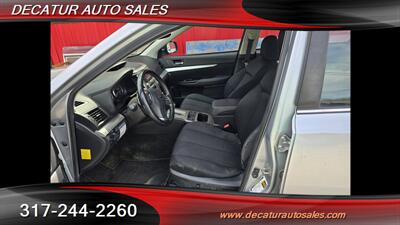 2012 Subaru Legacy 2.5i Premium   - Photo 8 - Indianapolis, IN 46221