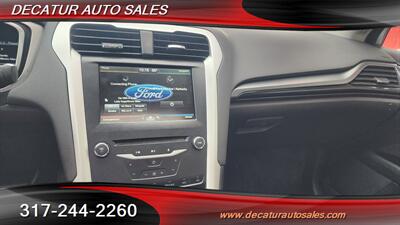 2014 Ford Fusion SE   - Photo 9 - Indianapolis, IN 46221