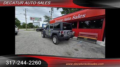 2014 Jeep Wrangler Unlimited Sport   - Photo 7 - Indianapolis, IN 46221