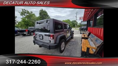 2014 Jeep Wrangler Unlimited Sport   - Photo 5 - Indianapolis, IN 46221