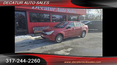2010 Ford Focus SE   - Photo 2 - Indianapolis, IN 46221