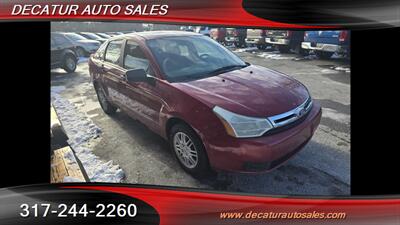 2010 Ford Focus SE   - Photo 4 - Indianapolis, IN 46221