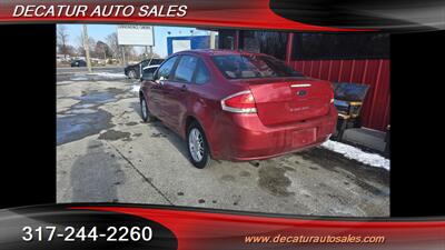 2010 Ford Focus SE   - Photo 7 - Indianapolis, IN 46221