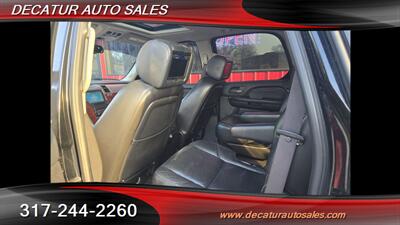 2008 Cadillac Escalade   - Photo 10 - Indianapolis, IN 46221