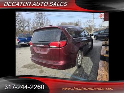 2018 Chrysler Pacifica Touring   - Photo 12 - Indianapolis, IN 46221