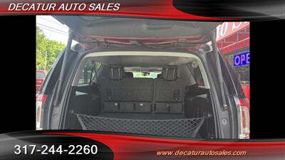 2020 GMC Yukon XL SLT Standard Edition   - Photo 10 - Indianapolis, IN 46221