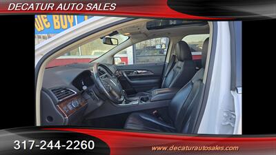 2011 Lincoln MKX   - Photo 8 - Indianapolis, IN 46221