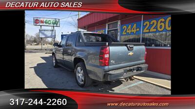 2010 Chevrolet Avalanche LS   - Photo 7 - Indianapolis, IN 46221