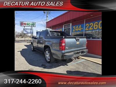 2010 Chevrolet Avalanche LS   - Photo 16 - Indianapolis, IN 46221