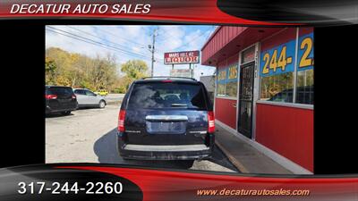 2010 Chrysler Town & Country Touring Plus   - Photo 20 - Indianapolis, IN 46221