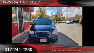 2010 Chrysler Town & Country Touring Plus   - Photo 17 - Indianapolis, IN 46221