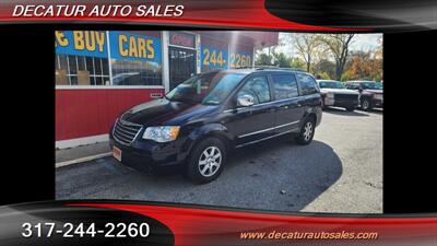 2010 Chrysler Town & Country Touring Plus   - Photo 16 - Indianapolis, IN 46221