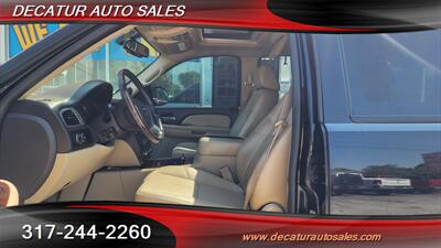 2008 GMC Yukon Denali   - Photo 8 - Indianapolis, IN 46221