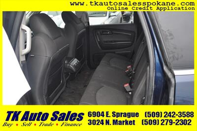 2009 Chevrolet Traverse LT   - Photo 11 - Spokane, WA 99212