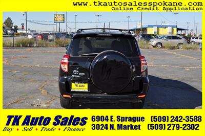 2012 Toyota RAV4   - Photo 6 - Spokane, WA 99212
