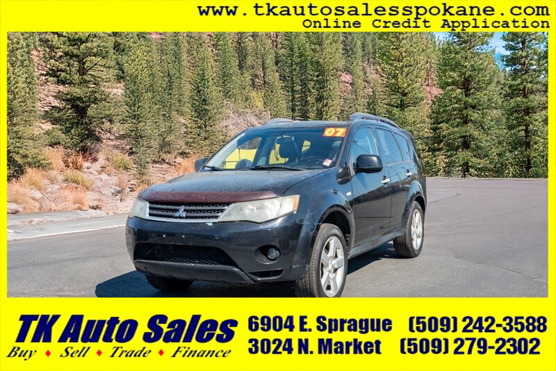 2007 Mitsubishi Outlander XLS - Photo 1 - Spokane, WA 99212