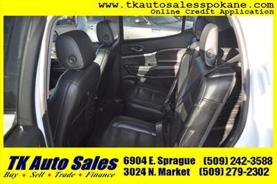 2019 GMC Acadia SLT-1   - Photo 11 - Spokane, WA 99212