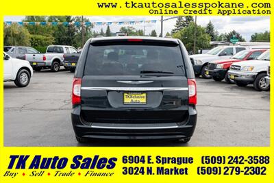 2013 Chrysler Town and Country Touring-L   - Photo 6 - Spokane, WA 99212