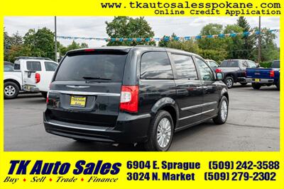 2013 Chrysler Town and Country Touring-L   - Photo 5 - Spokane, WA 99212