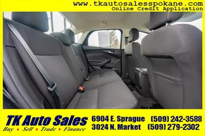 2018 Ford Focus SE   - Photo 13 - Spokane, WA 99212