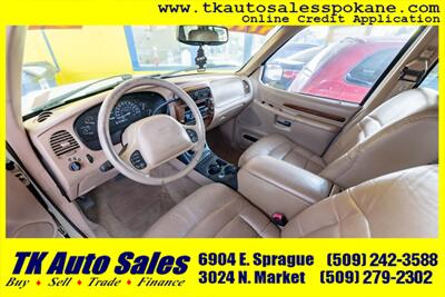 2000 Ford Explorer Limited   - Photo 9 - Spokane, WA 99212