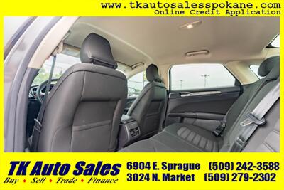 2017 Ford Fusion SE   - Photo 12 - Spokane, WA 99212