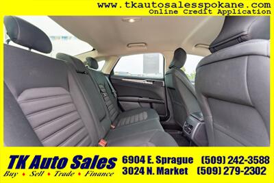 2017 Ford Fusion SE   - Photo 13 - Spokane, WA 99212