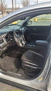 2019 GMC Acadia SLT-1   - Photo 9 - Spokane, WA 99212
