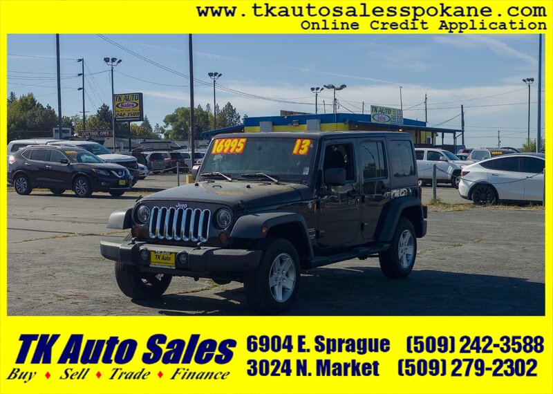 2013 Jeep Wrangler Unlimited Sport  