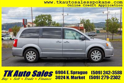 2016 Chrysler Town and Country Touring - Photo 8 - Spokane, WA 99212