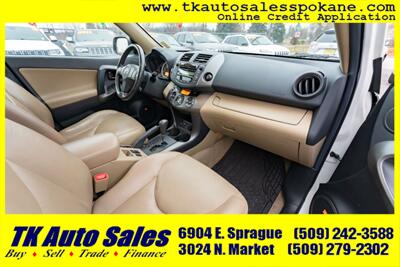 2009 Toyota RAV4 Limited   - Photo 11 - Spokane, WA 99212