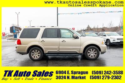 2004 Lincoln Navigator   - Photo 4 - Spokane, WA 99212