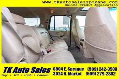 2001 Ford Expedition Eddie Bauer   - Photo 13 - Spokane, WA 99212