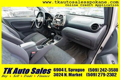 2001 Toyota RAV4   - Photo 11 - Spokane, WA 99212