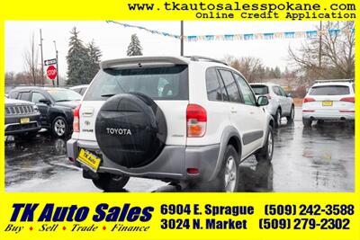 2001 Toyota RAV4   - Photo 5 - Spokane, WA 99212