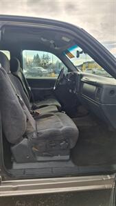 2001 Chevrolet Silverado 2500HD LS   - Photo 13 - Spokane, WA 99212