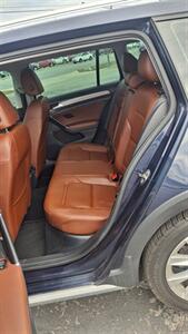 2017 Volkswagen Golf Alltrack TSI SE 4Motion   - Photo 10 - Spokane, WA 99212
