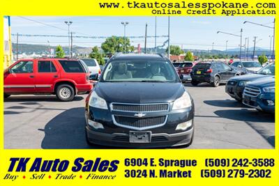 2012 Chevrolet Traverse LT   - Photo 2 - Spokane, WA 99212