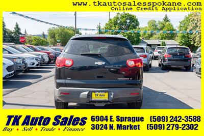 2012 Chevrolet Traverse LT   - Photo 6 - Spokane, WA 99212