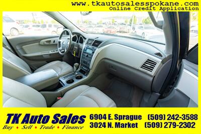 2012 Chevrolet Traverse LT   - Photo 11 - Spokane, WA 99212