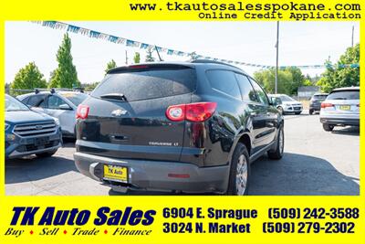 2012 Chevrolet Traverse LT   - Photo 5 - Spokane, WA 99212