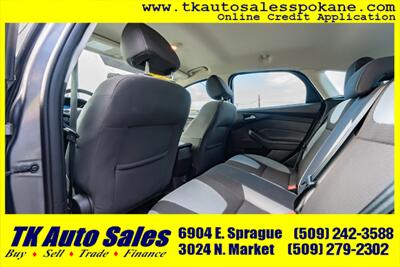 2014 Ford Focus SE   - Photo 12 - Spokane, WA 99212