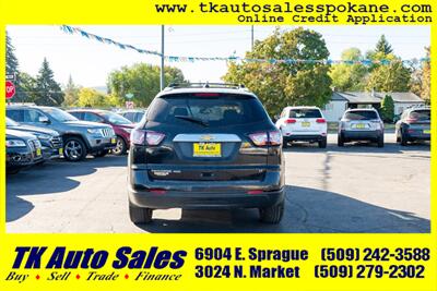 2017 Chevrolet Traverse LT - Photo 6 - Spokane, WA 99212