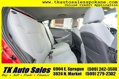 2013 Hyundai ACCENT SE   - Photo 13 - Spokane, WA 99212