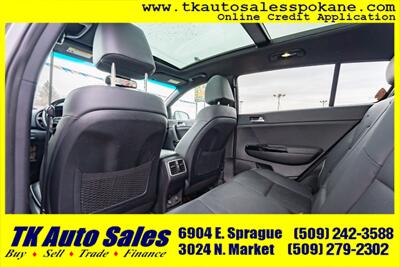 2020 Kia Sportage SX Turbo   - Photo 12 - Spokane, WA 99212