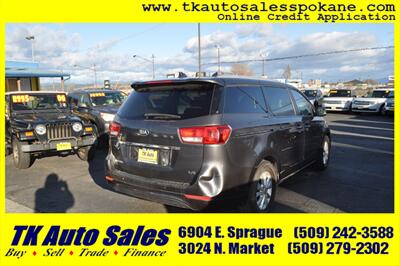2017 Kia Sedona LX - Photo 5 - Spokane, WA 99212