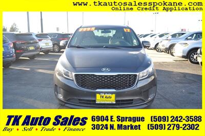 2017 Kia Sedona LX - Photo 2 - Spokane, WA 99212