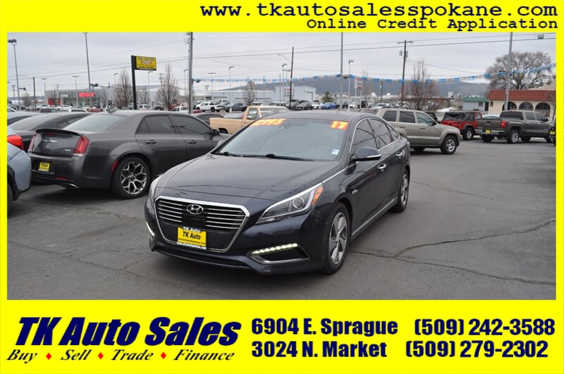 2017 Hyundai SONATA Hybrid Limited   - Photo 1 - Spokane, WA 99212